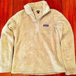 Patagonia small cream fleece